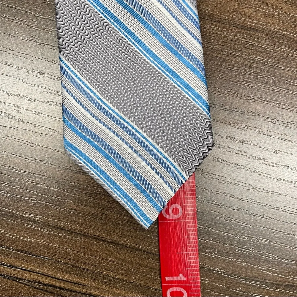 EUC Little Boy Clip on 9” Tie Silvery Grey, Blue & Cream